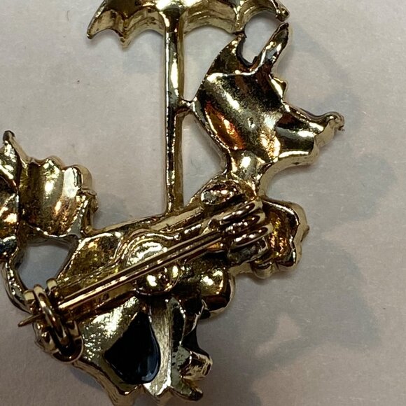 Vintage Poodle Brooch With Blue Umbrella & Rhinestone Eyes J0134 - Picture 7 of 16